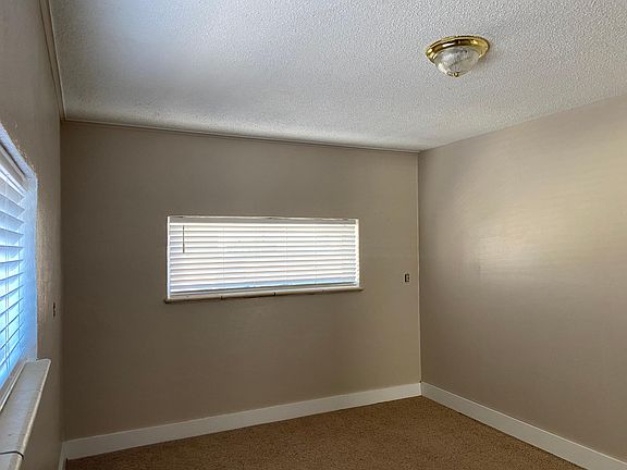 5th image of 116 S Broadway Ave APT A