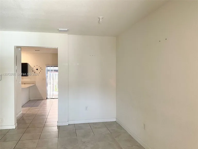 11419 SW 248th Ln — Photo 3