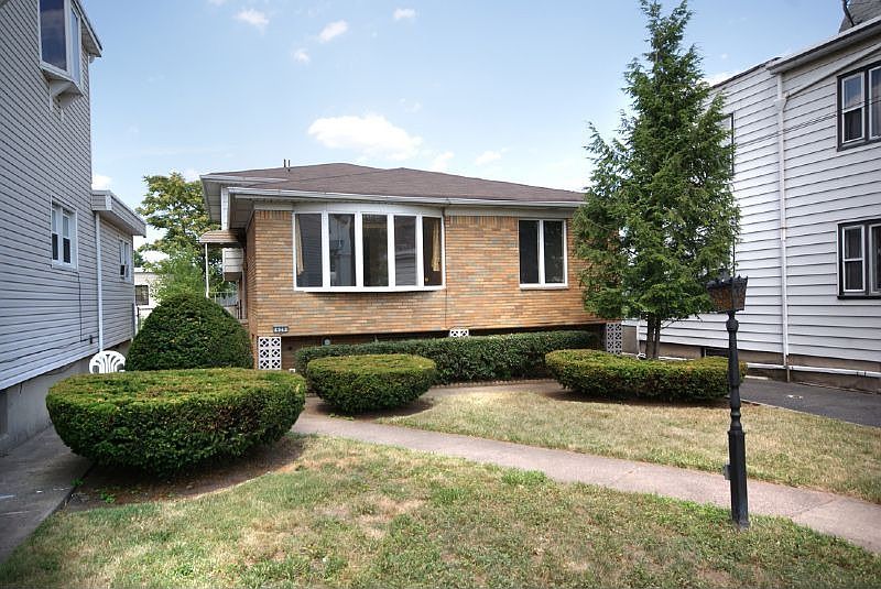 1st image of 629 New Jersey Ave