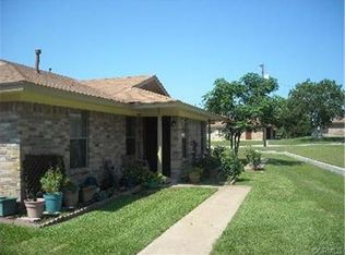 1710 Waco St APT 2, Gonzales, TX 78629