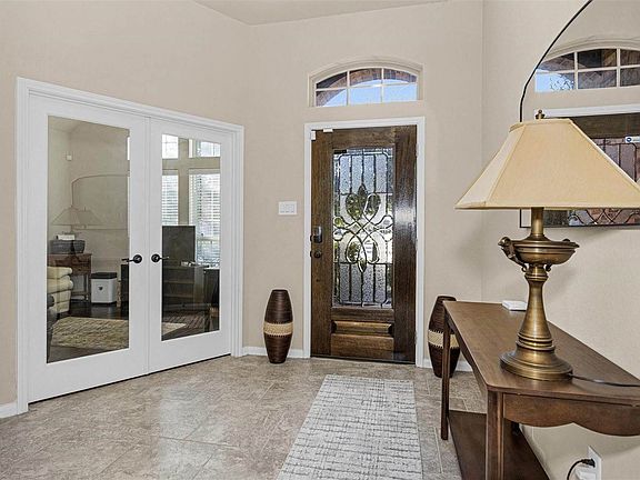 5th image of 11718 Giovanni Ln