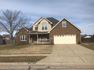 2062 Cheyenne Trl, Columbus, IN 47203