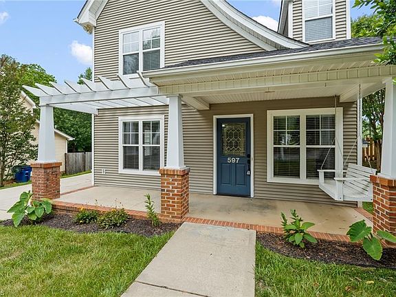 2nd image of 597 Lakeside Valley Dr