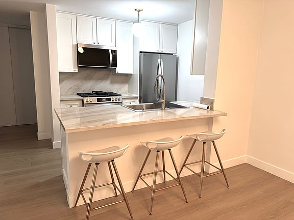 3rd image of 6435 Green Valley Cir #Na