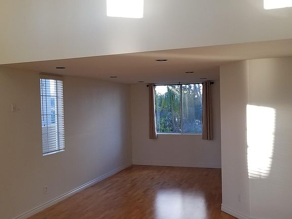 5th image of 11054 Ivy Hill Dr