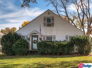 2533 S 41st St, Omaha, NE 68105