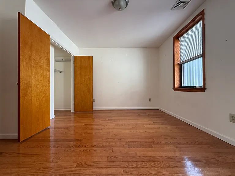 1229 Wood St #2F — Photo 7