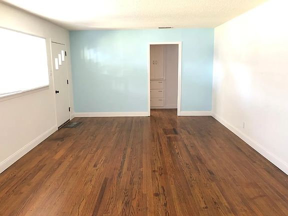 4th image of 3113 36th St