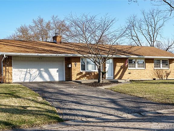3rd image of 109 Cedar Dr