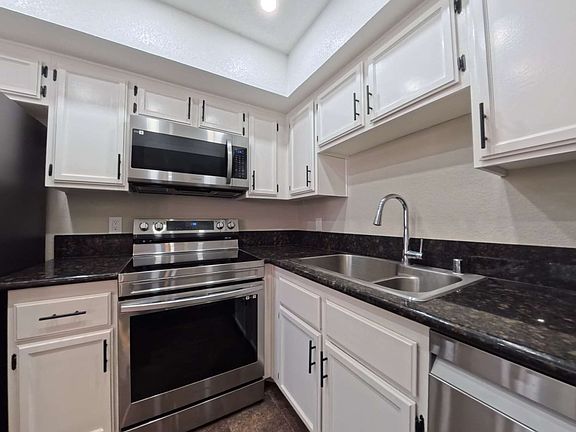 3rd image of 2717 Otter Creek Ct APT 201