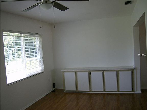 4th image of 1724 Coral Sands Ct
