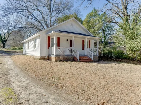 67 E Wright St, Winder, GA 30680