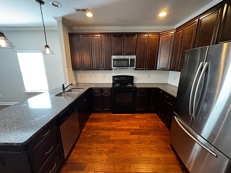216 Hawks Nest Cir — Photo 3