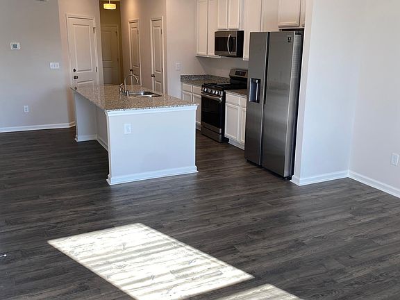 kitchen/living