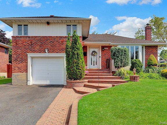 2nd image of 3987 Bayberry Lane