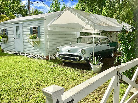 200sq feet work space