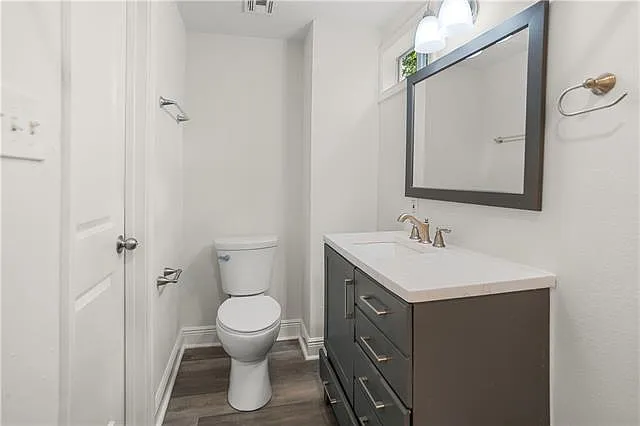 325 S Lopez St #D — Photo 10