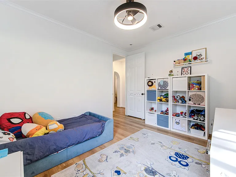 14510 Tivoli Dr — Photo 32
