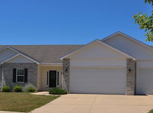 1703 S Orchard Dr, Mahomet, IL