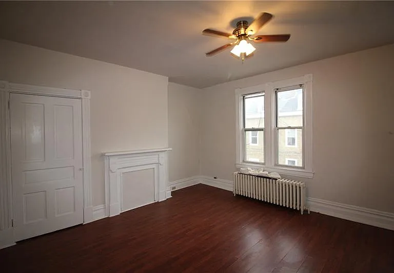 338 Ella St — Photo 11