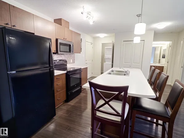 508 Albany Way NW #106, Edmonton, AB T6V 0L1