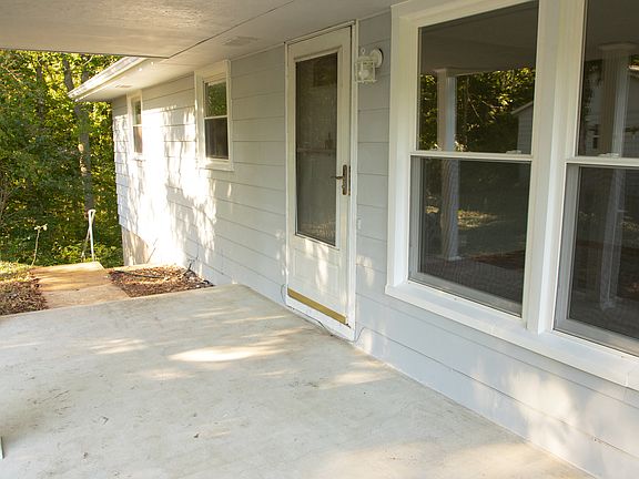 3rd image of 2661 E State Road 32