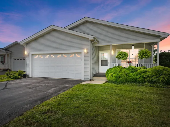 104 Gulfstream Ct, Grayslake, IL 60030