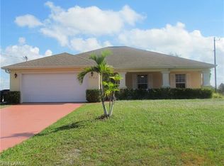 3127 NE 13th Ct, Cape Coral, FL 33909