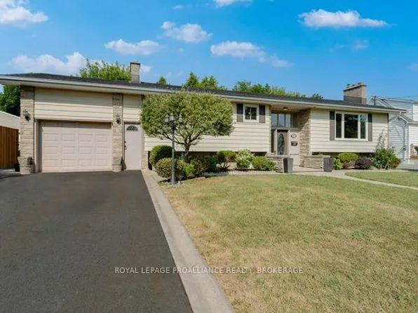 14 Baker St, Kingston, ON K7K 4Z3
