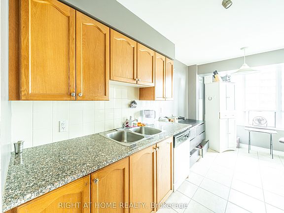 4th image of 335 Rathburn Rd W #711