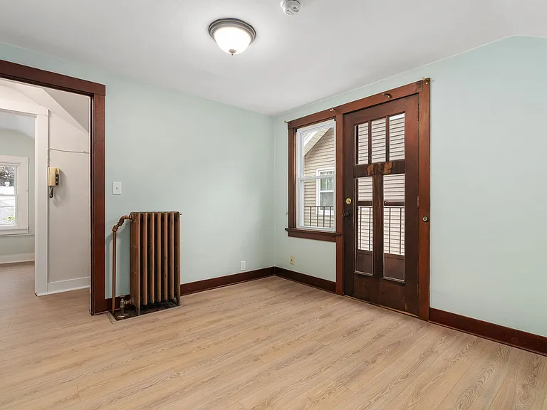 21 Farwell St #2 — Photo 7