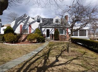 9 Apple St, Norwalk, CT 06851