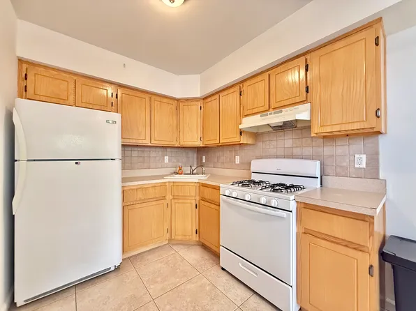 629 Marcy Avenue image 32 of 37