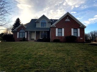3001 Carie Hill Cir NW, Massillon, OH 44646