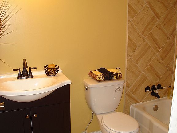 4th image of 5621 Sequoia Dr