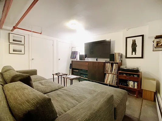 Rented by Douglas Elliman | media 35