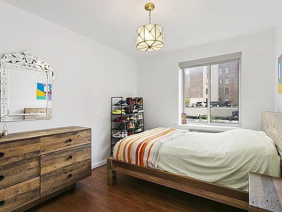 5th image of 753 E 5th St APT 3A