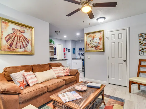 1409 Maple St #Id1385600p, Clearwater, FL 33755