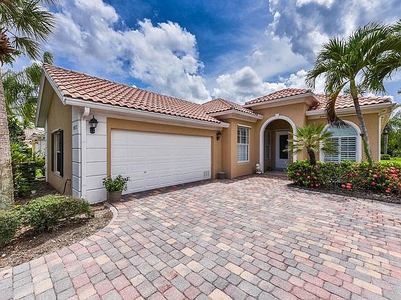 2nd image of 10673 SW Stratton Dr