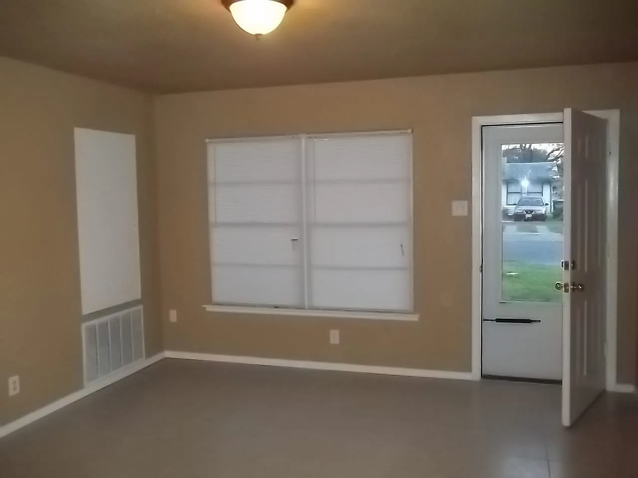 4251 Wild Oak — Photo 2