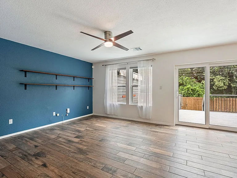 7107 Leppke Cv — Photo 6