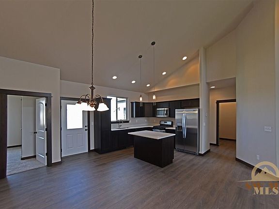 2nd image of 1609 Drummond Blvd