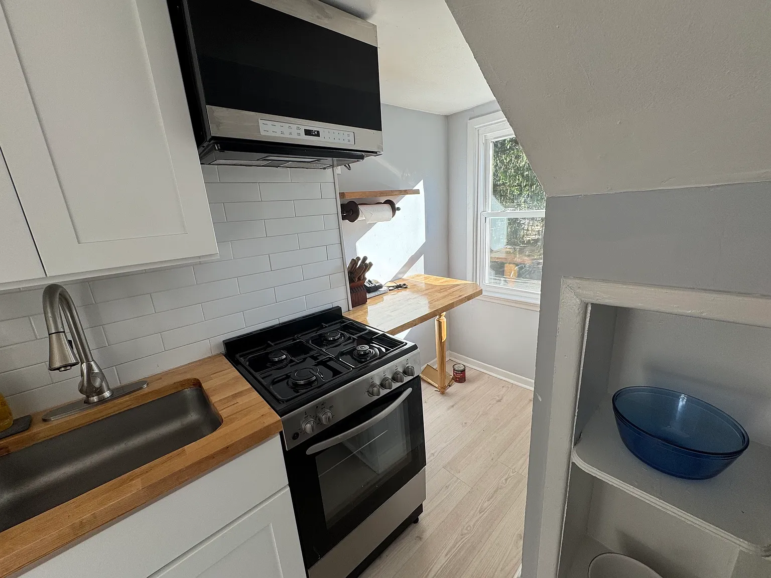 1 bed, 425 sqft, $1,650 — Photo 2