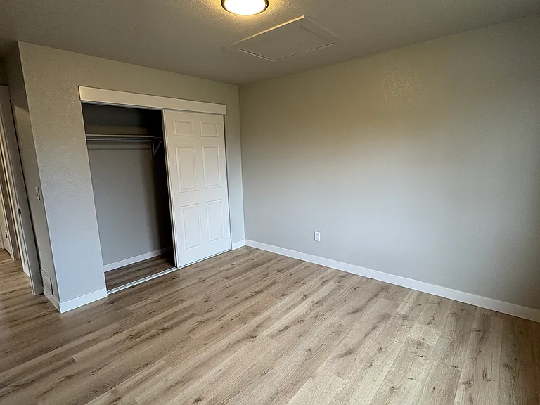 104 Crabapple Dr — Photo 8