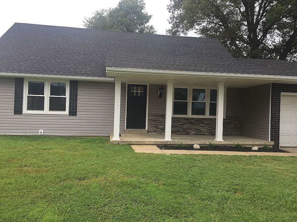 2nd image of 2719 Saint Patrick Dr