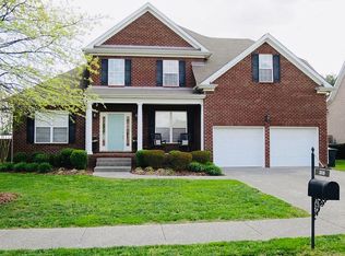 2839 Kaye Dr, Thompsons Station, TN 37179