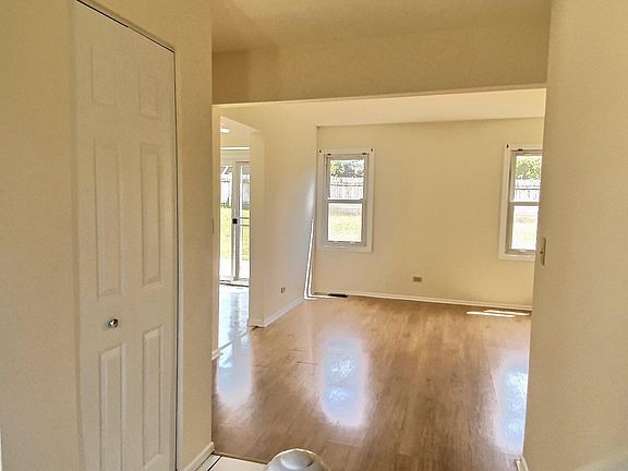 5th image of 2249 Kensington Dr