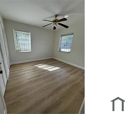 1421 SW 37th Ave — Photo 3