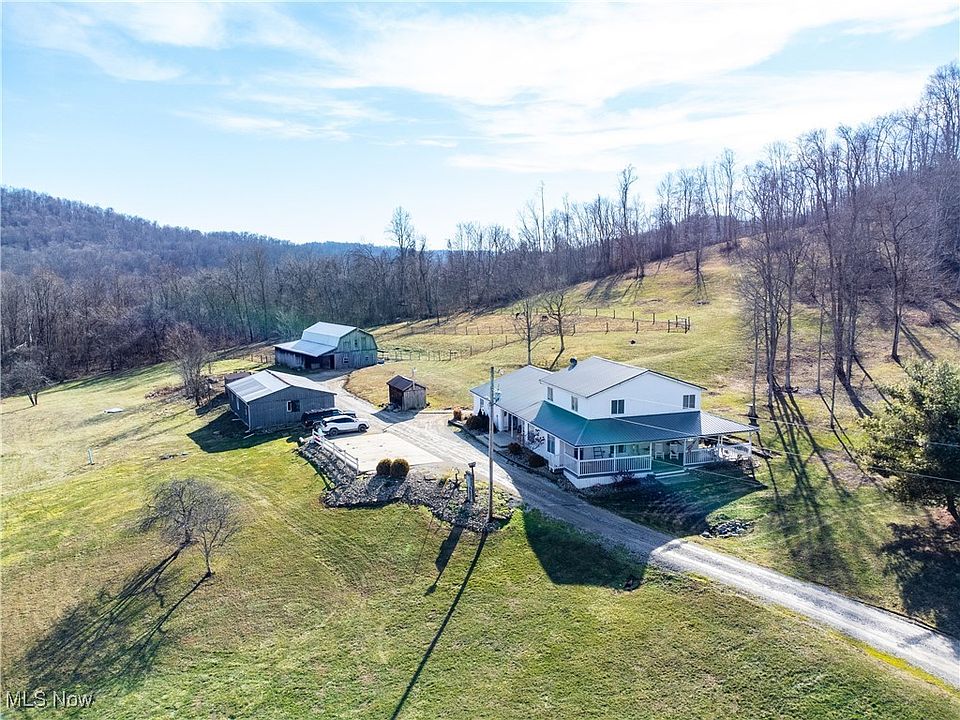 1st image of 61375 Underwood Ln
