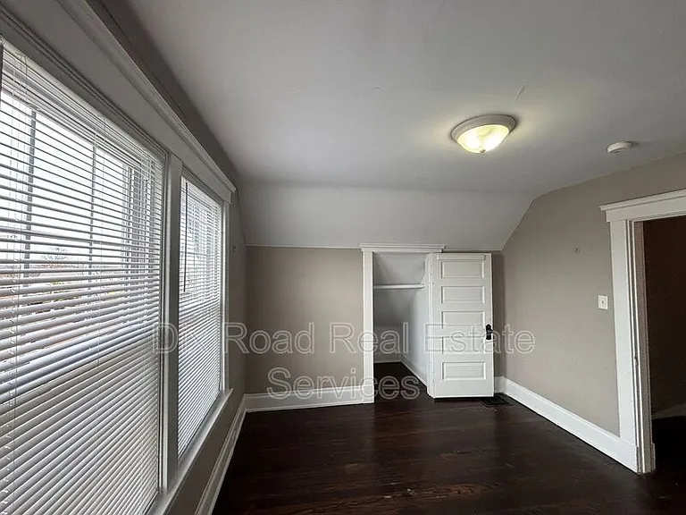 5310 Carthage Ave — Photo 16